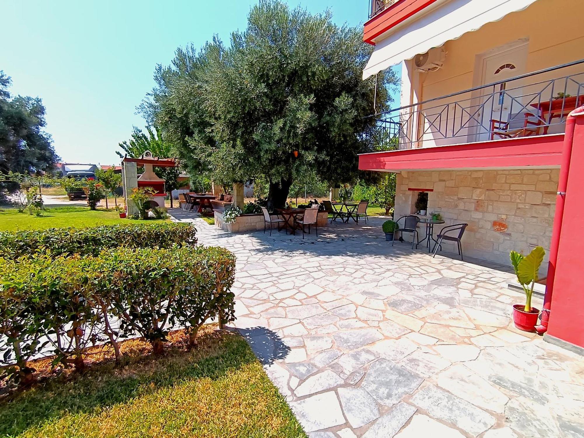 Giorgos Apartments Skala Fourkas Exterior photo